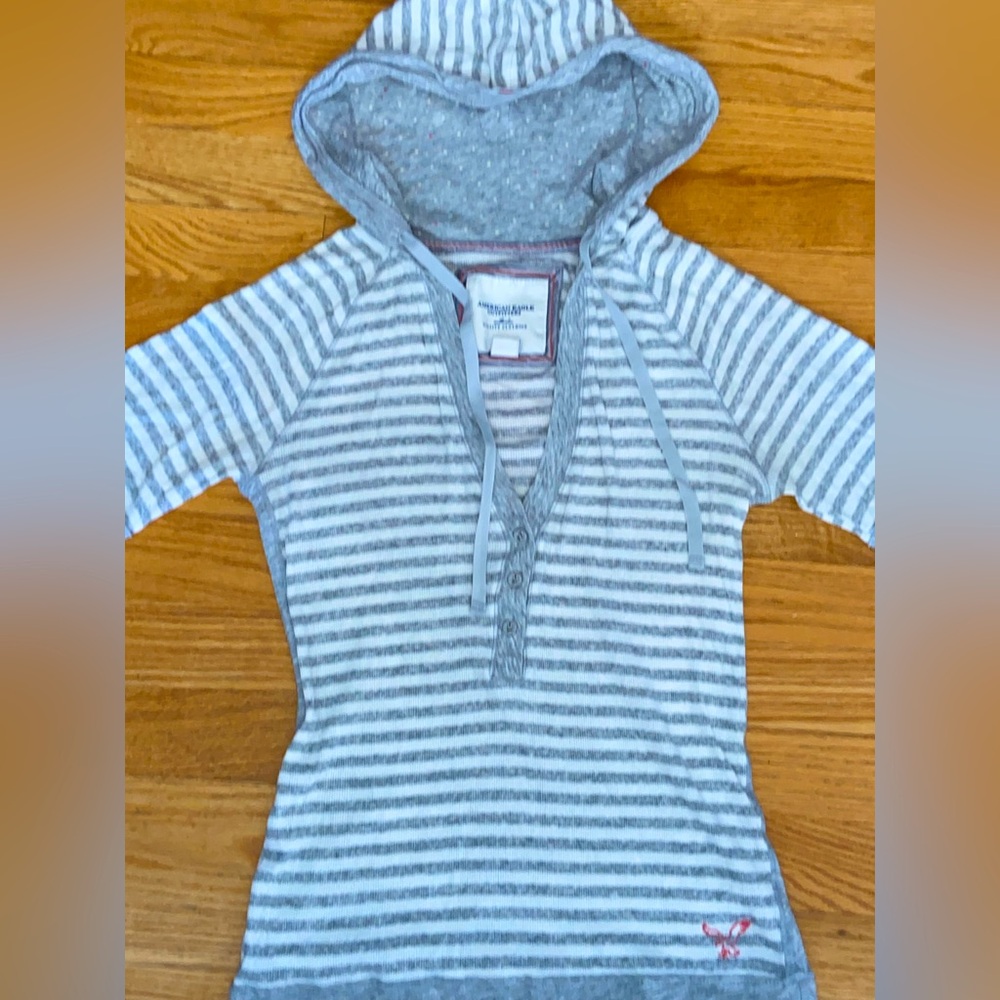 American Eagle Outfitters Hooded Top